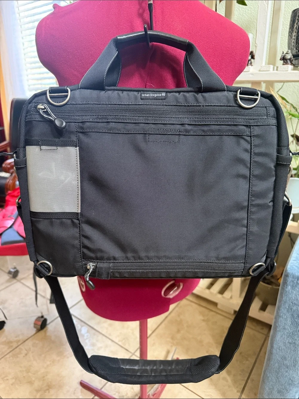 Think Tank Photo Urban Disguise shoulder bag-pre-loved.